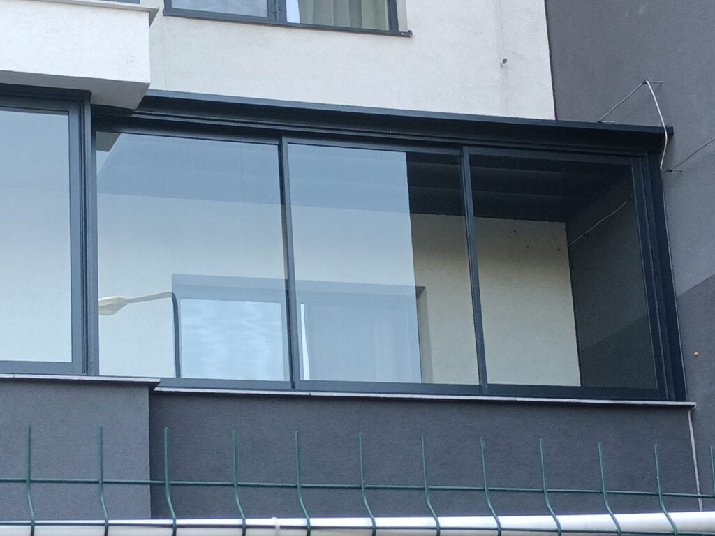 acoperis balcon
