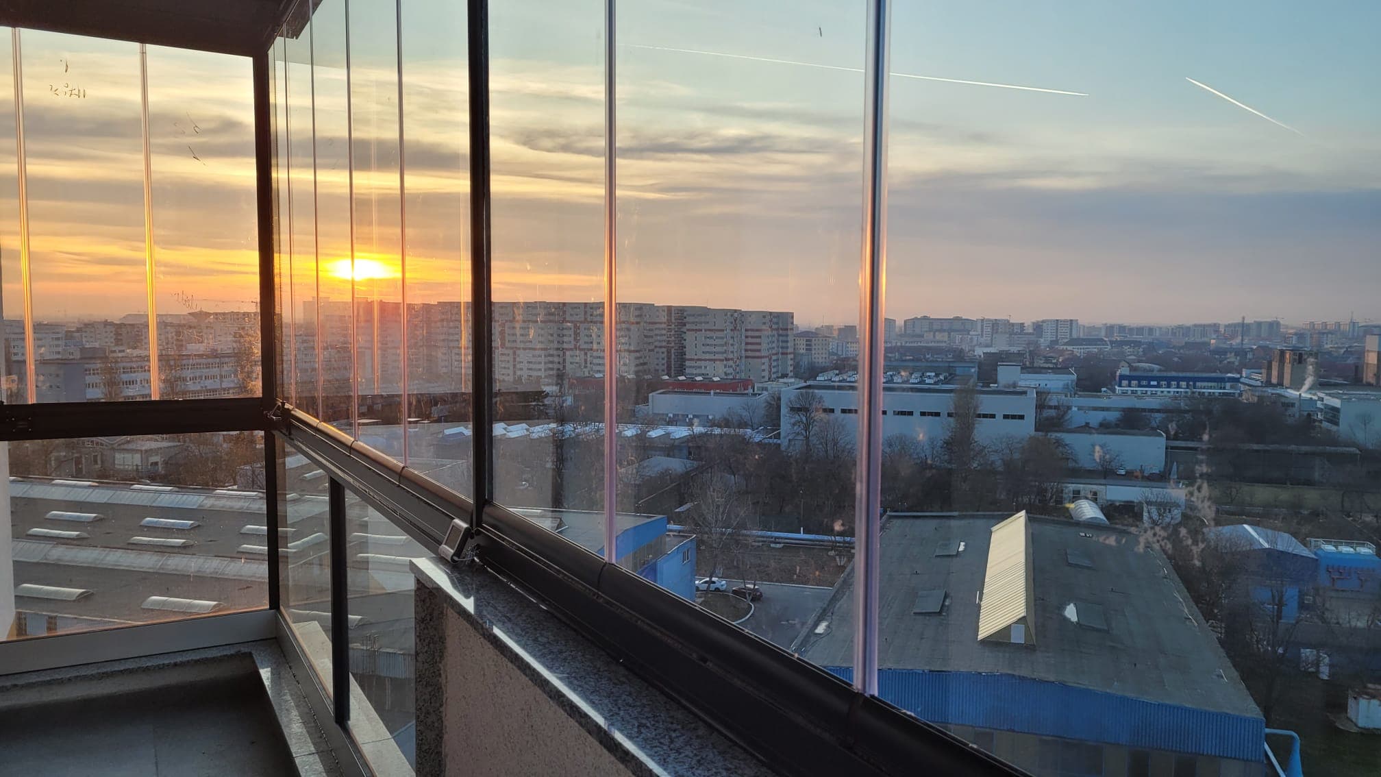 balcon cu sticla glisanta